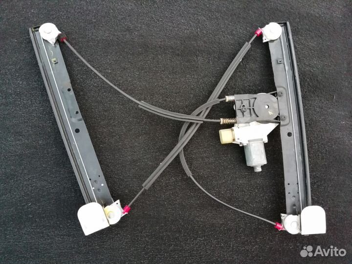 Стеклоподьемник передний RH Форд Мондео 4(1881203)