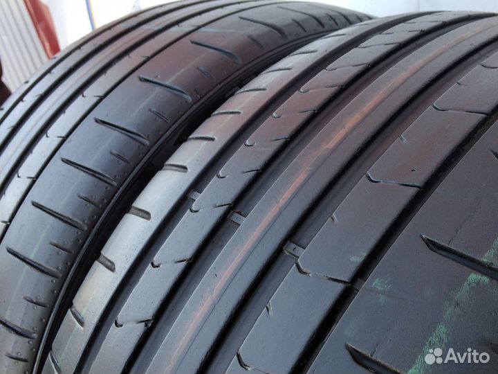 Pirelli P Zero PZ4 235/35 R19 91Y