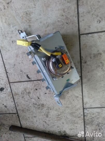 Подушка безопасности toyota camry v40