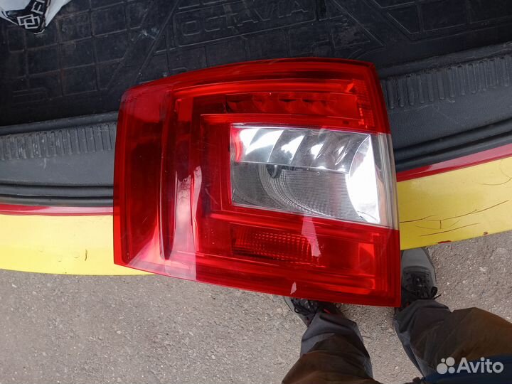 Фонарь задний левый для шкода октавия универсал
