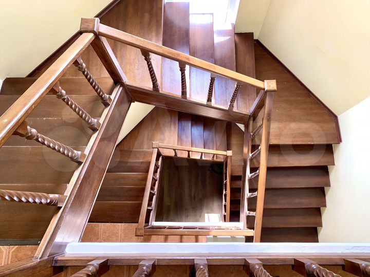 Дом 286,1 м² на участке 6,2 сот.