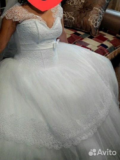 Свадебное платье 46 -50 надо мерить