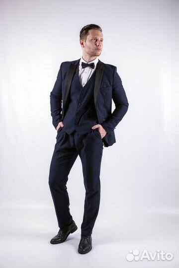 Аренда мужских синих смокингов