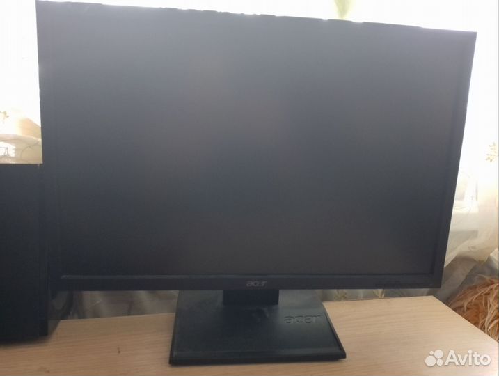 Монитор Acer v223w