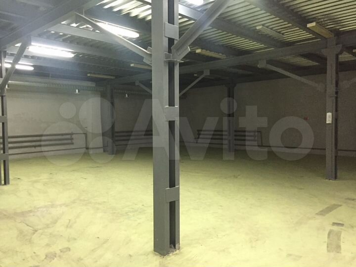 Склад, 300 м²