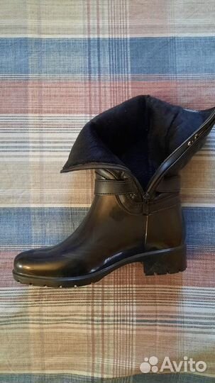 Резиновые сапоги