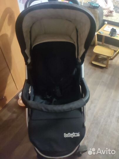 Прогулочная коляска