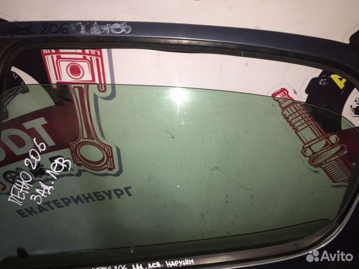 Стекло двери задней левой Peugeot 206