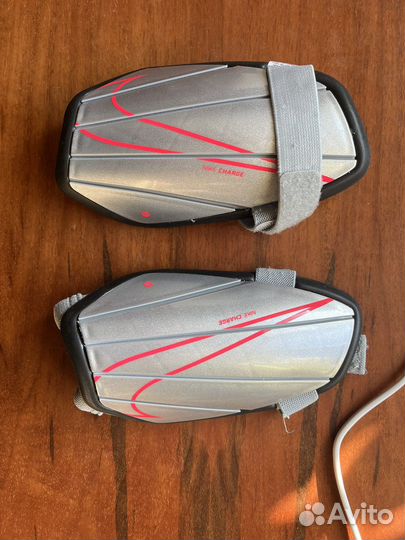 Футбольные щитки