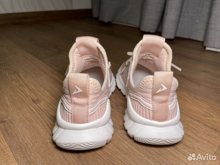 Кроссовки demix 32