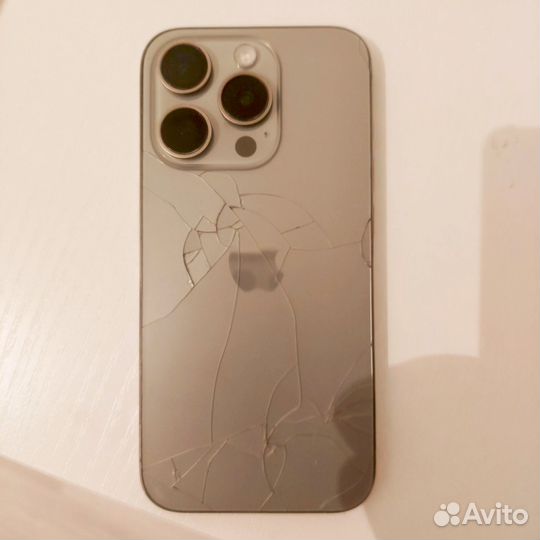 iPhone 15 Pro, 256 ГБ