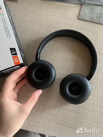 Наушники JBL