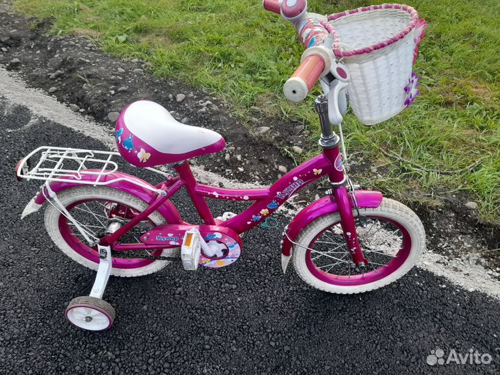 Детский велосипед четырехколесный