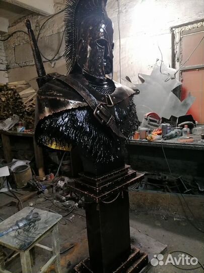 Художественная ковка, бюст