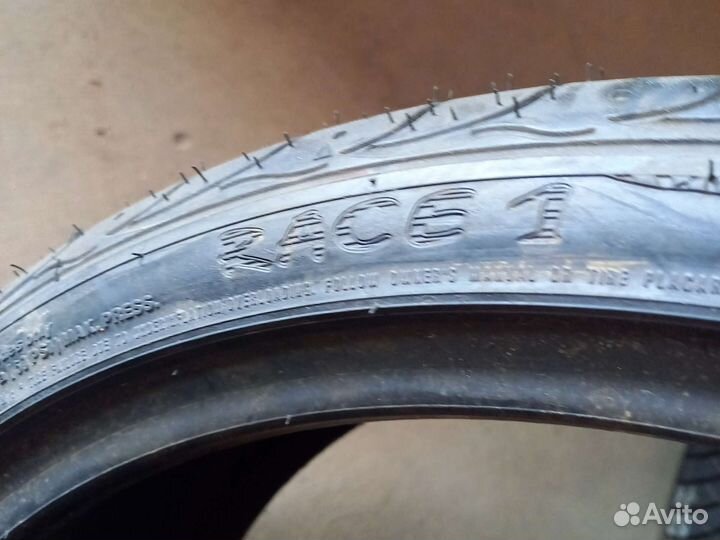 Syron Race 1 225/35 R19