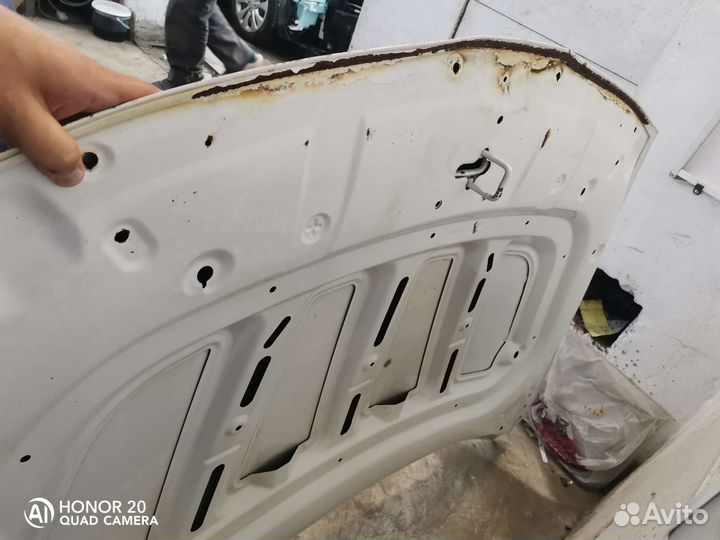 Капот на kia rio 4 год 2018