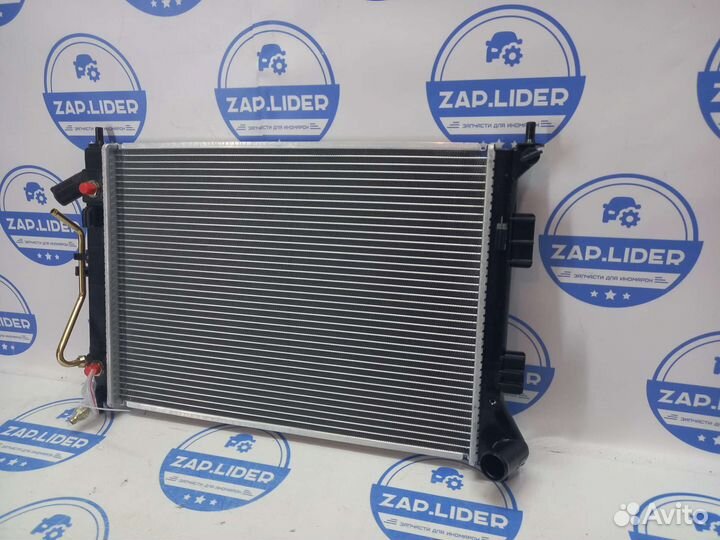 Радиатор охлаждения на Kia ceed 2 2012-2018 АКПП