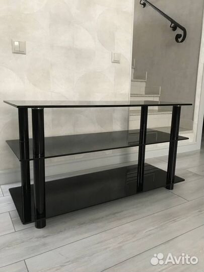 Стеклянная тумба