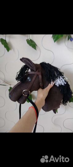 Гнедой хоббихорс/ лошадь на палке