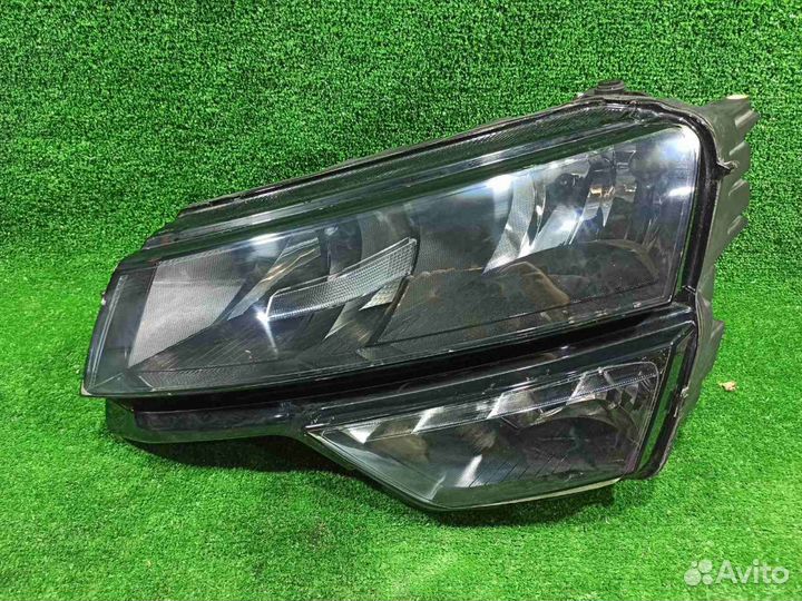 Фара (разное) Skoda Karoq