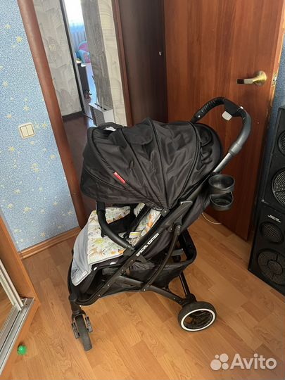 Коляска детская прогулочная