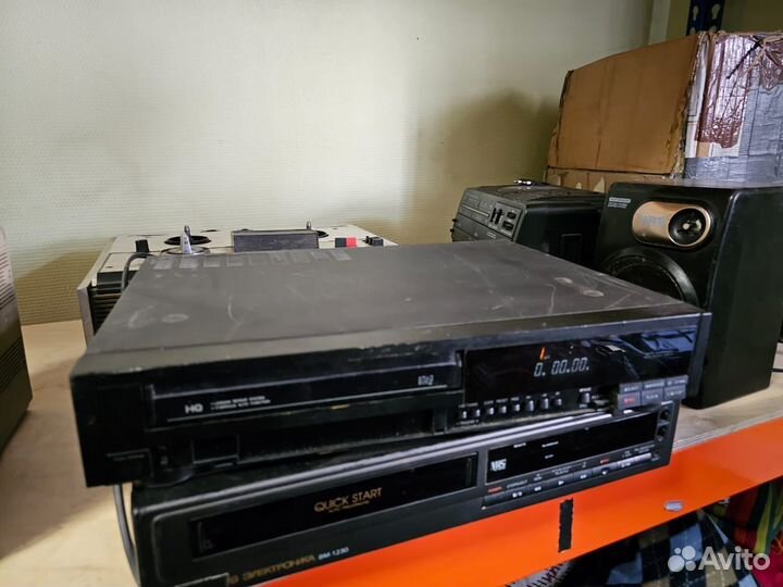 Видеомагнитофон