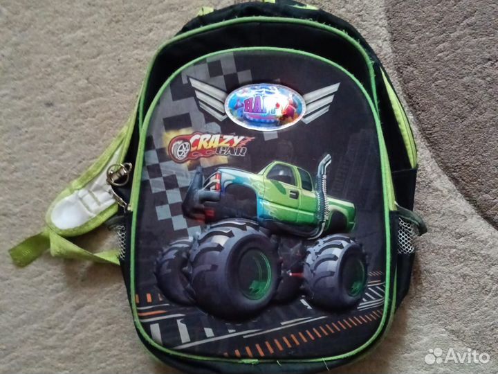 Школьный рюкзак