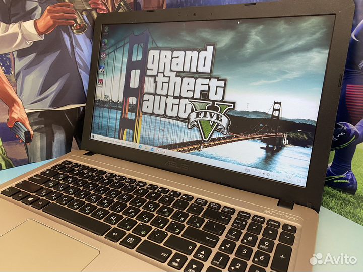 Игровой Ноутбук Asus 2 видеокарты/i3-6006U/Full-HD