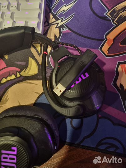 Беспроводные наушники jbl quantum 600