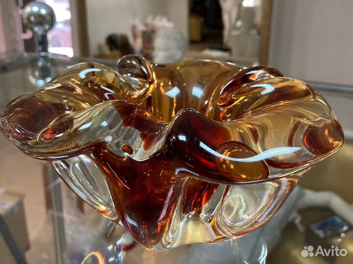 Антикварная пепельница из цветного стекла Чехия