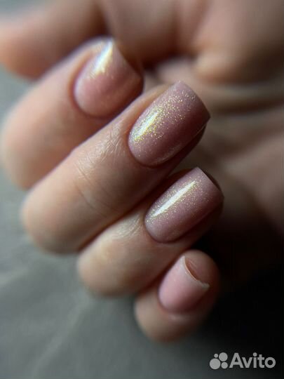 Модель на педикюр, маникюр