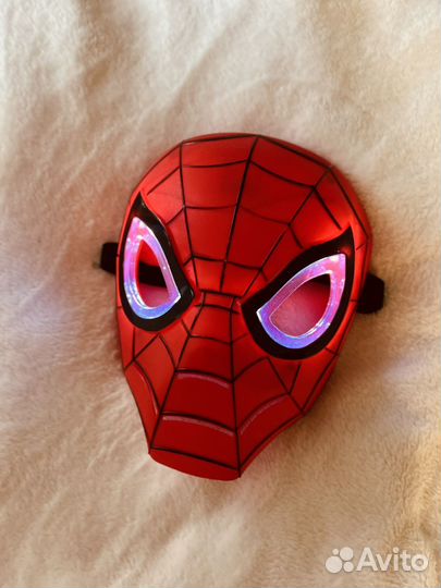 Маска человека паука