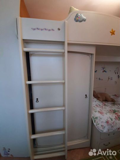 Кровать чердак Infiniti