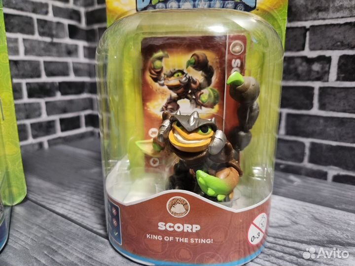 Фигурки Skylanders Rip Tide и Scorp