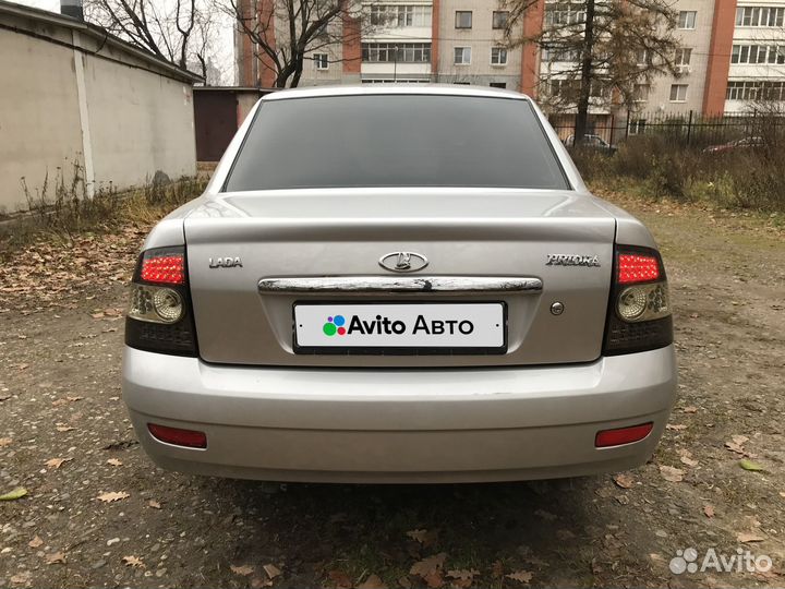 LADA Priora 1.6 МТ, 2011, 2 000 км