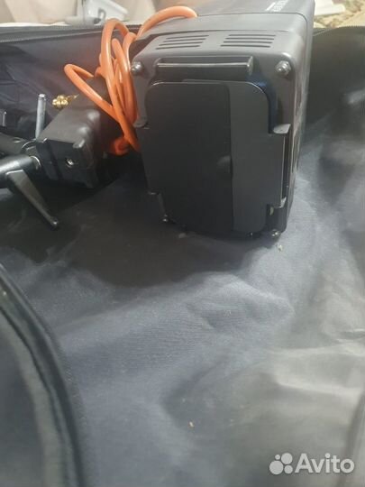 Зонтик и прожектор