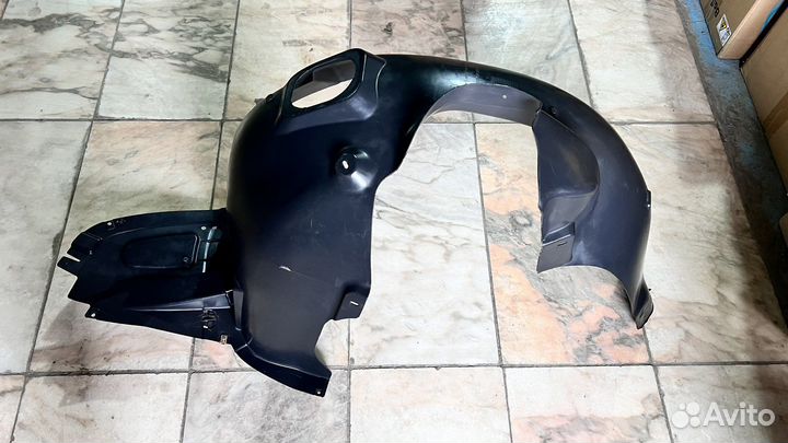 Подкрылок Skoda Rapid 2012-2019, передний правый