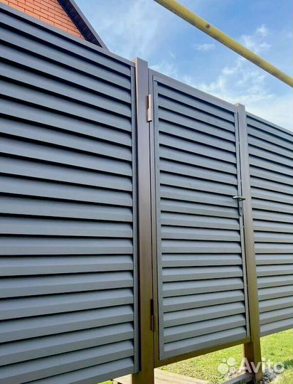 Гибкий кирпич широкоформат на сетке