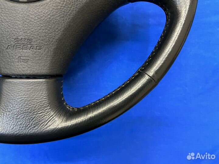 Оригинальный кожаный руль Toyota