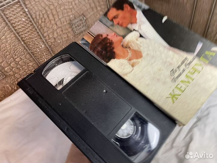 Жемчуга видеокассета по романа даниэлоу стинг