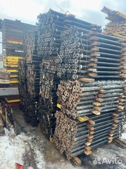 Телескопические стойки опалубки