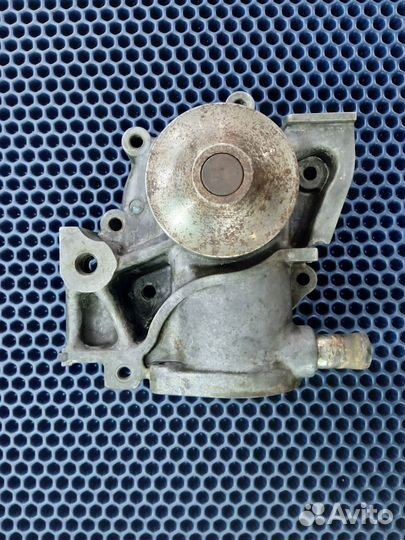 Помпа водяная Subaru impreza Legacy