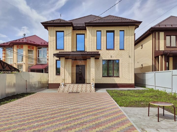 Коттедж 165 м² на участке 5 сот.