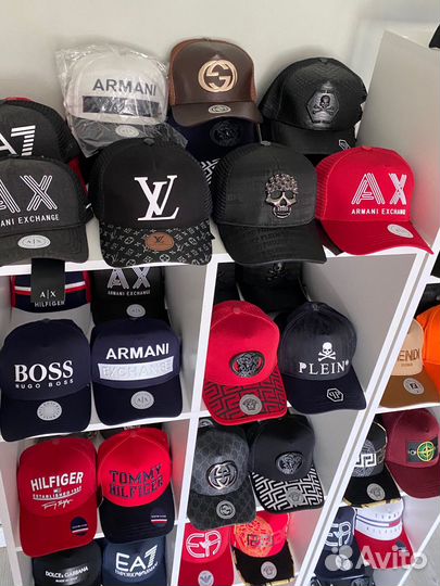 Бейсболка унисекс разных брендов