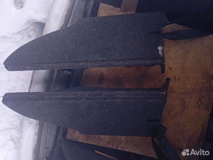 Опора полки багажника priora универсал