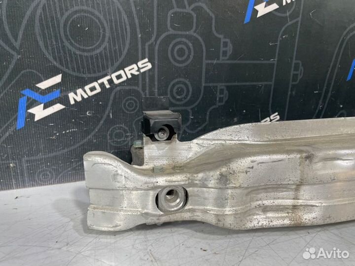 Усилитель бампера передний Audi A6 Allroad C6 AUK