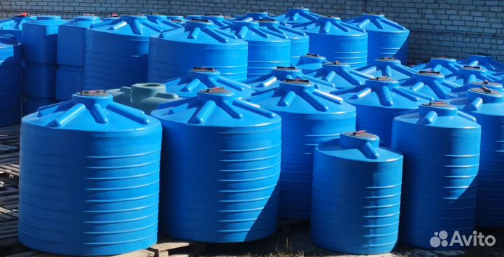 Пластиковая ёмкость 750 литров, квадрат, горизонт