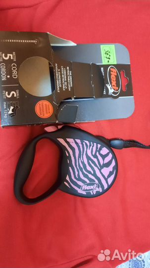 Шлейка для маленькой собаки и держатель