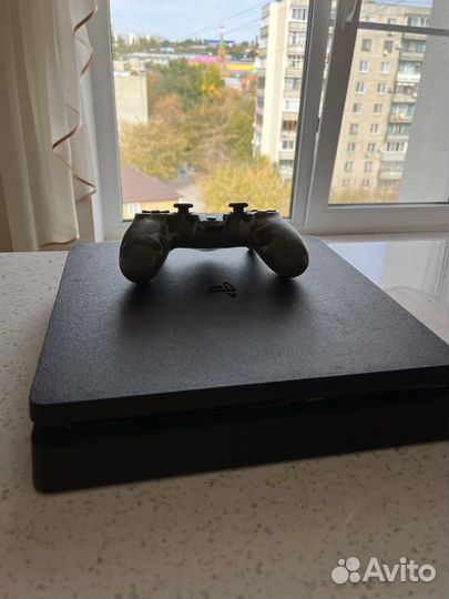 Sony playstation 4 slim