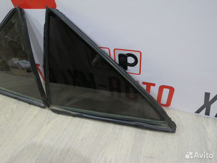 Форточка Toyota Camry 55